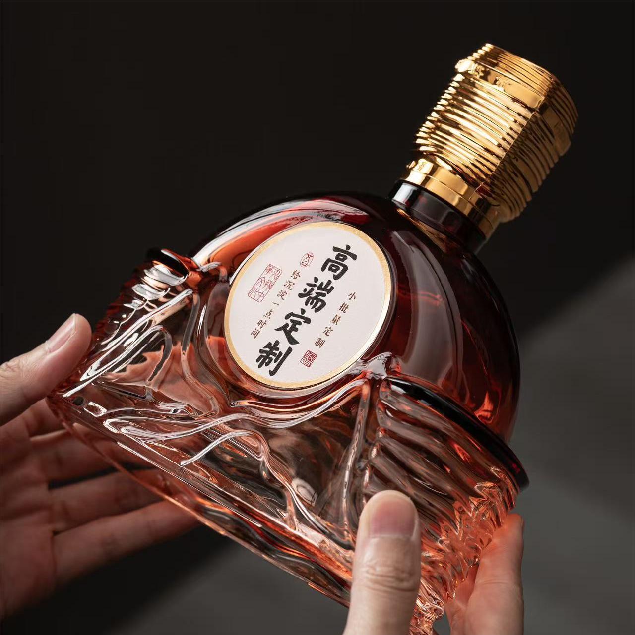 Limited-Edition Luxury Glass Alcohol Bottle – Collectible Design for Premium Spirits